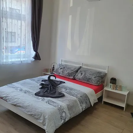 Apartamento Skorkovskeho Business *